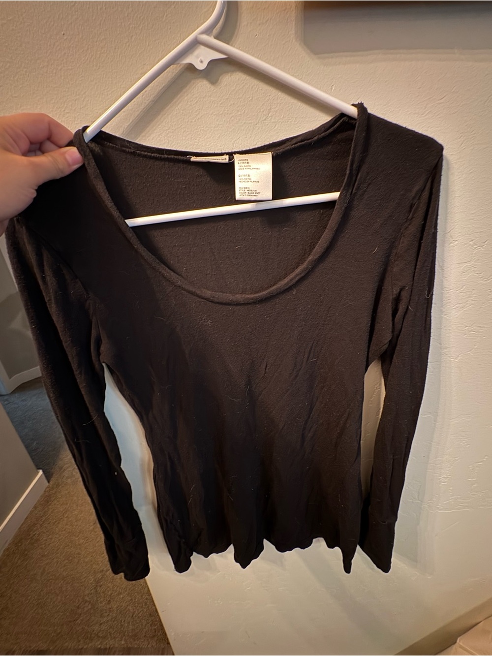 No Boundaries Black Long-Sleeve Scoop Neck Top